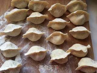 灰菜肉饺的做法步骤:9