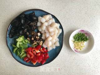 清炒鲜贝的做法步骤：1