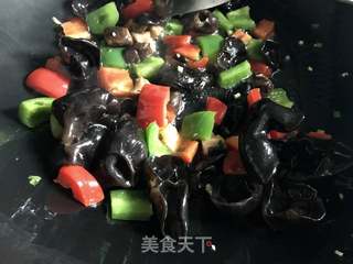 清炒鲜贝的做法步骤：3