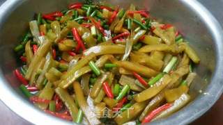 小菜一碟_____拌莴苣蒜苔的做法步骤:5