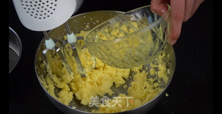 原味曲奇饼干(嵌入式烤箱)的做法步骤:4