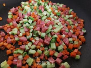 菠萝炒饭的做法步骤:12