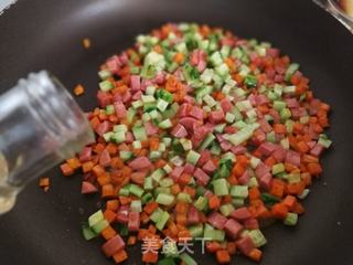 菠萝炒饭的做法步骤:13