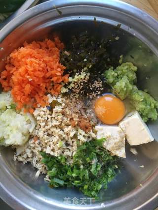 #早餐#赛过鲜肉的素馅馄饨的做法步骤:2