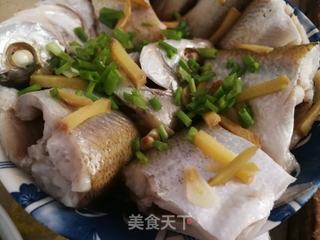 一步到位的懒人菜——清蒸翘嘴的做法步骤:2