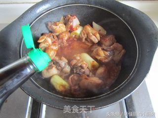 川辣苦瓜炖鸡块的做法步骤:4