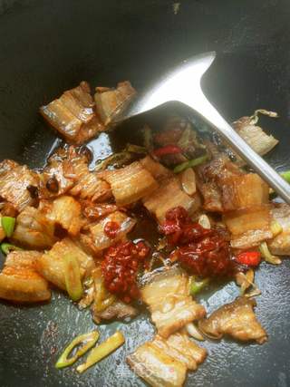 回锅肉的做法步骤:5
