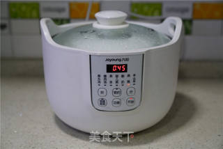 牛奶红枣炖燕窝的做法步骤:4
