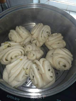 花卷馒头的做法步骤:7