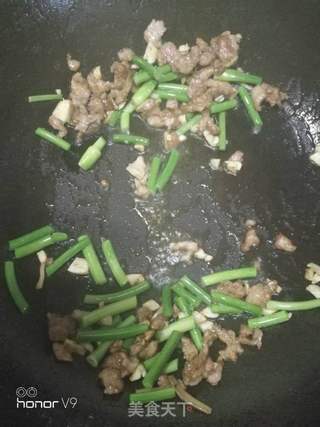 肉丝炒四色的做法步骤:4