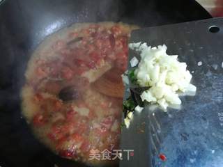 麻辣虾尾的做法步骤:11
