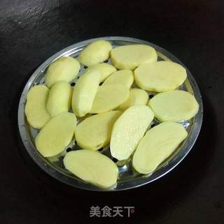 土豆糯米饼的做法步骤:3