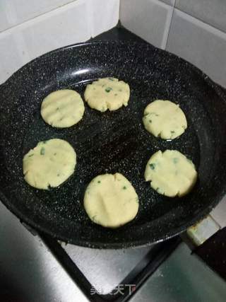 土豆糯米饼的做法步骤:11