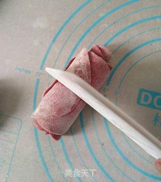 母亲节玫瑰卷的做法步骤:6