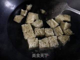凉拌烤麸的做法步骤:3