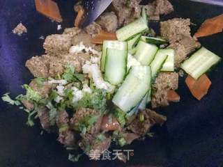 凉拌烤麸的做法步骤:7