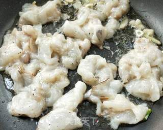 五彩蚝油南美大对虾的做法步骤:12