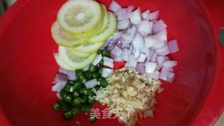 网红柠檬鸡爪的做法步骤:2