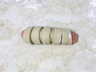 荞麦肠仔馒头卷的做法步骤:5