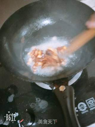 炸酱面的做法步骤：3