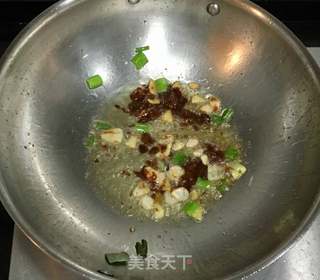 酱爆小鲍鱼的做法步骤:3