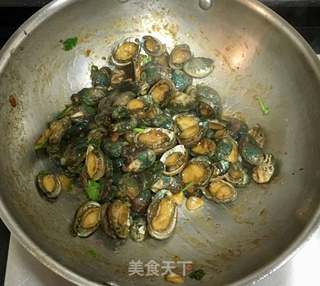 酱爆小鲍鱼的做法步骤:6