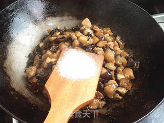三丁酱胡萝卜面的做法步骤:11