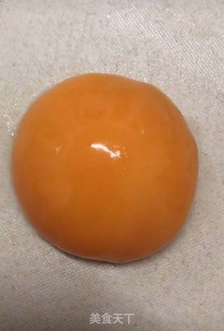 黄桃果冻的做法步骤：1