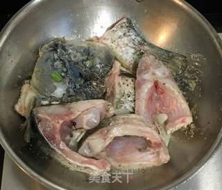 烧鲤鱼的做法步骤：6