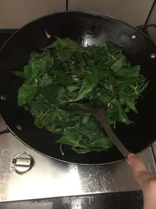 潮式炒麻叶的做法步骤：3