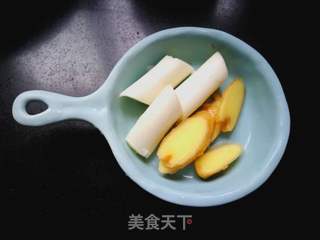 冬瓜排骨汤的做法步骤:4