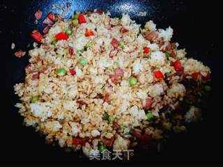 咖喱菠萝炒饭的做法步骤:12