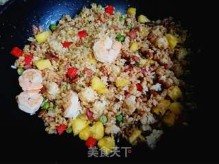 咖喱菠萝炒饭的做法步骤:14