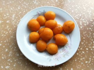 银耳莲子枇杷羹的做法步骤:5