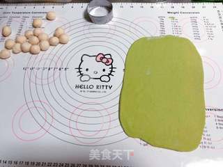 【宝宝营养辅食】10M+,豌豆荚小馒头的做法步骤:4