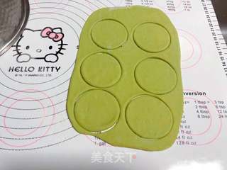 【宝宝营养辅食】10M+,豌豆荚小馒头的做法步骤:5