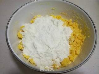 玉米面酸菜团的做法步骤：4