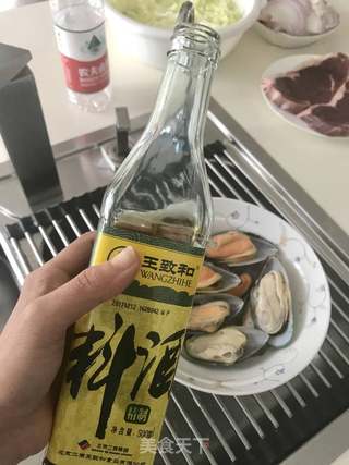 金瓜贻贝浓汤的做法步骤:4