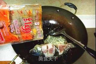 懒人推荐菜——麻辣鲫鱼的做法步骤：2