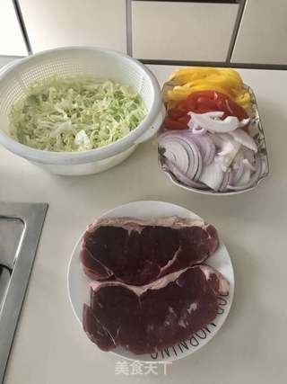彩椒牛排盖浇饭的做法步骤:4