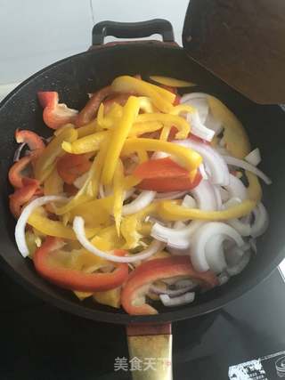 彩椒牛排盖浇饭的做法步骤:10