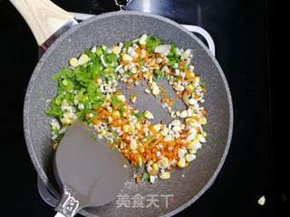 菠萝蛋包饭的做法步骤:11