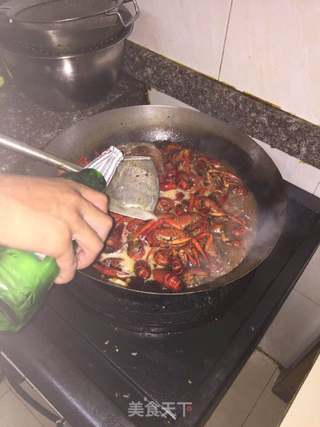 家常油焖大虾,夏天的最爱!的做法步骤:13