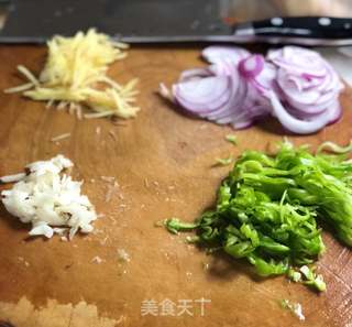虾爆鳝面的做法步骤:5