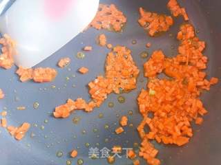 【宝宝辅食】12M+,虾松杂蔬炒饭的做法步骤:3