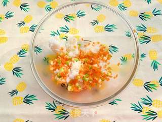 【宝宝辅食】12M+,虾松杂蔬炒饭的做法步骤:5