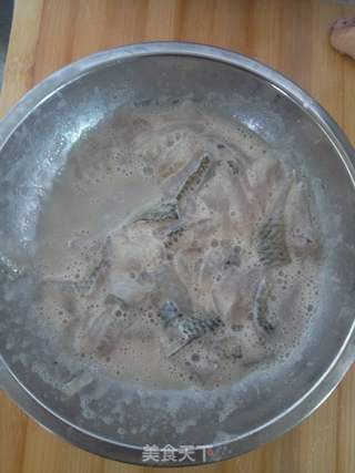鲜番茄酸汤海鲜汇的做法步骤:2