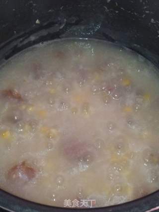 蔬菜瘦肉腊肠粥的做法步骤：3