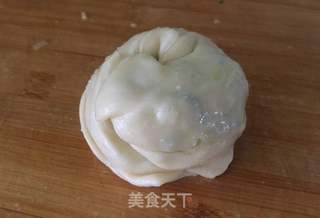 懒人(饺子皮)版葱油饼的做法步骤:4