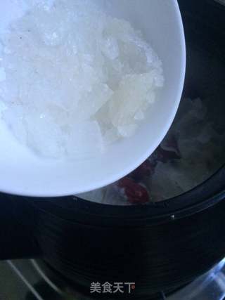 银耳炖雪梨的做法步骤:8